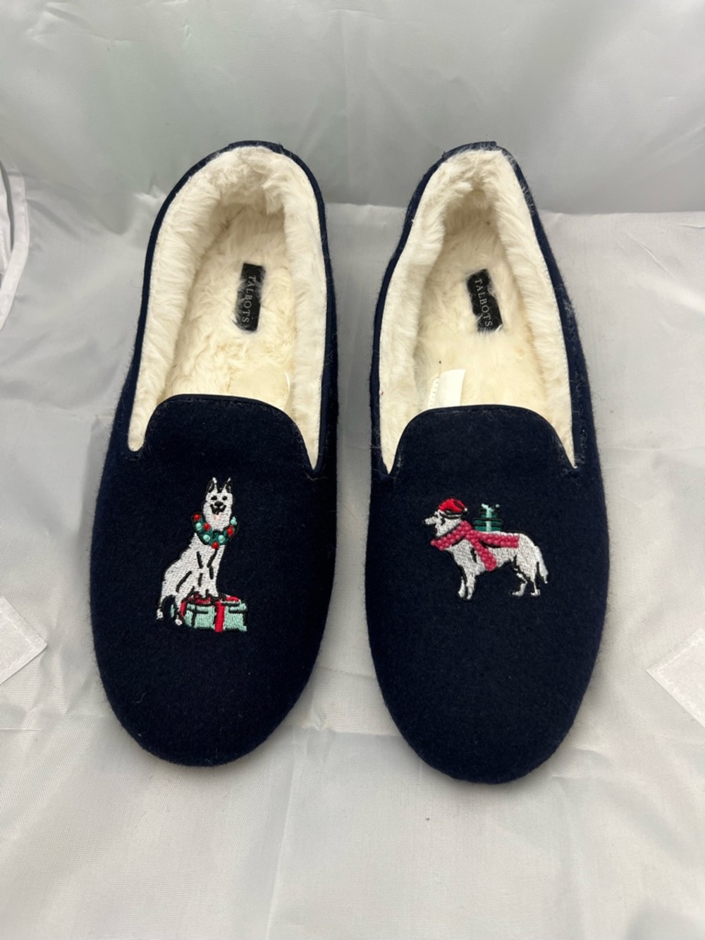 Talbots FIRESIDE EMBELLISHED FLANNEL SLIPPERS - DOG Size 8M